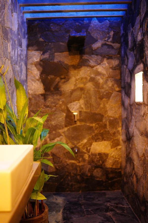 Ronaya Surf Waves Vila Dikwella Exterior foto