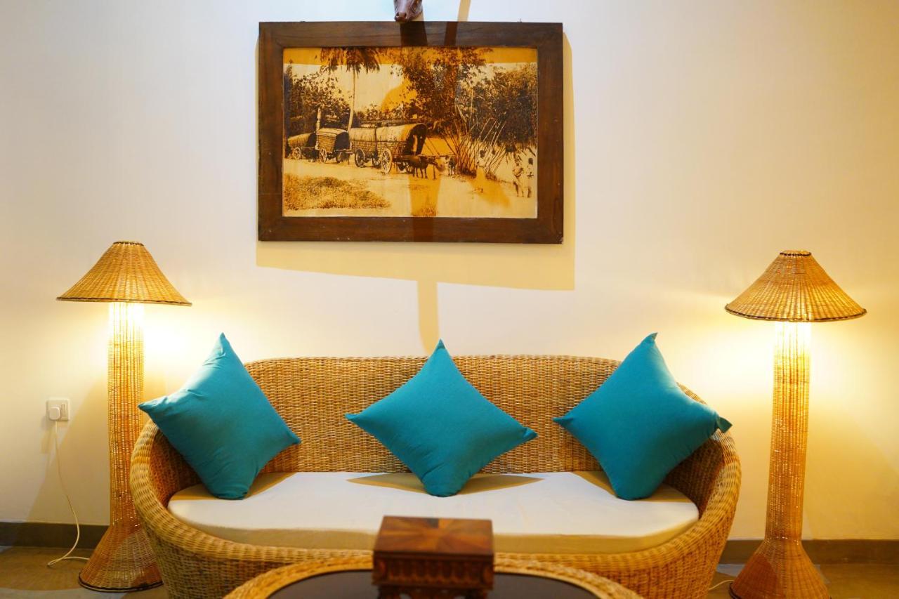 Ronaya Surf Waves Vila Dikwella Exterior foto