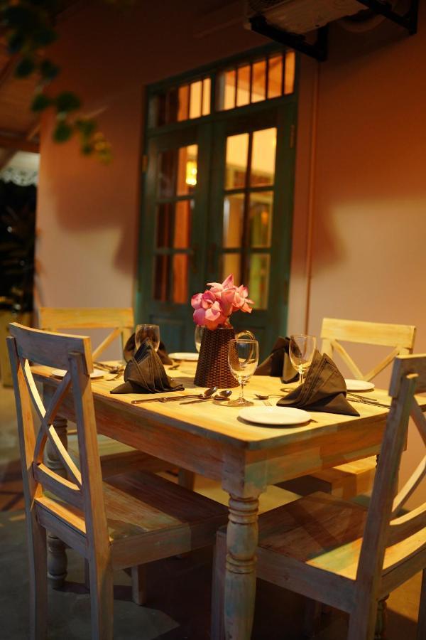 Ronaya Surf Waves Vila Dikwella Exterior foto