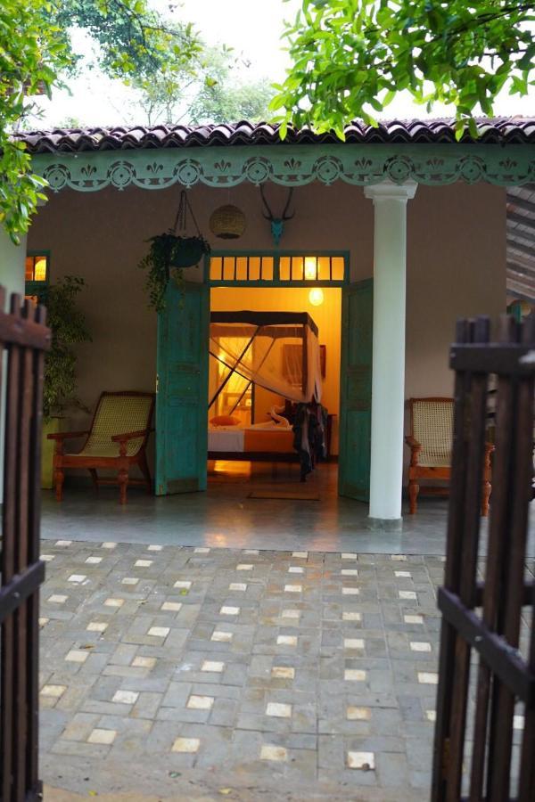 Ronaya Surf Waves Vila Dikwella Exterior foto