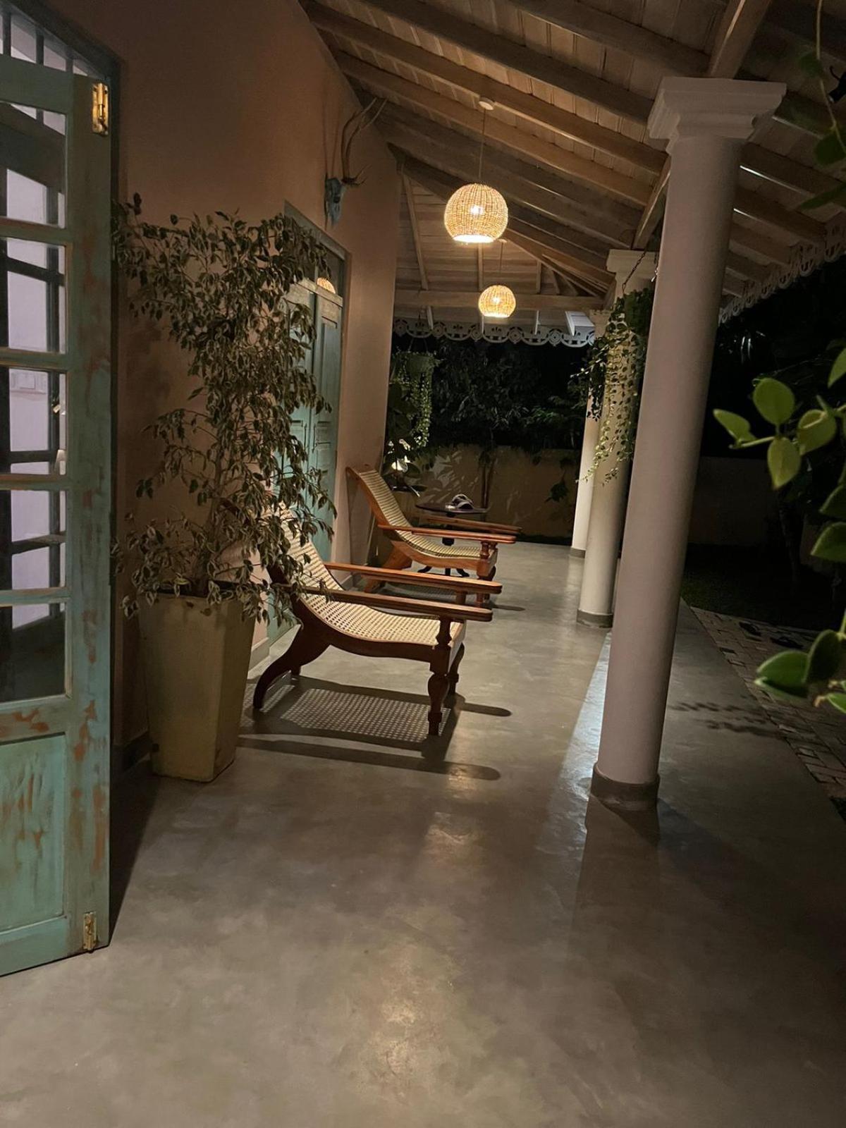 Ronaya Surf Waves Vila Dikwella Exterior foto