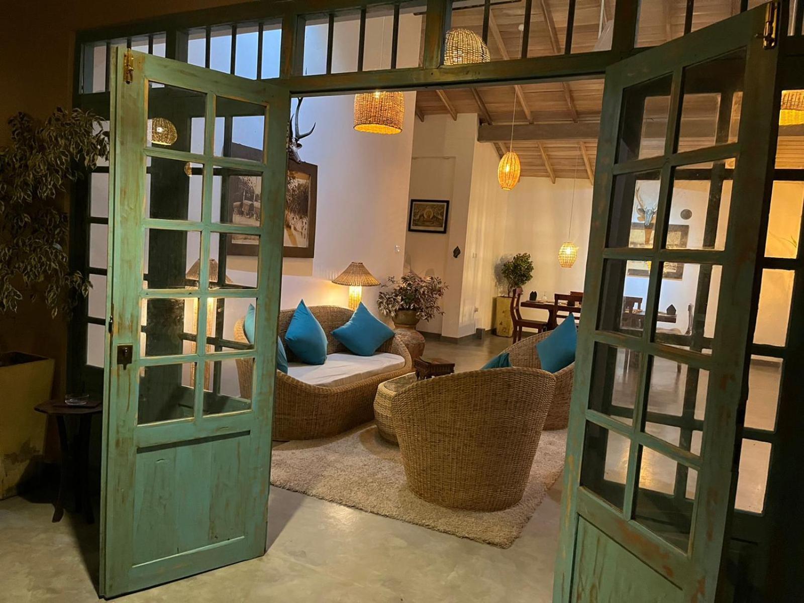 Ronaya Surf Waves Vila Dikwella Exterior foto